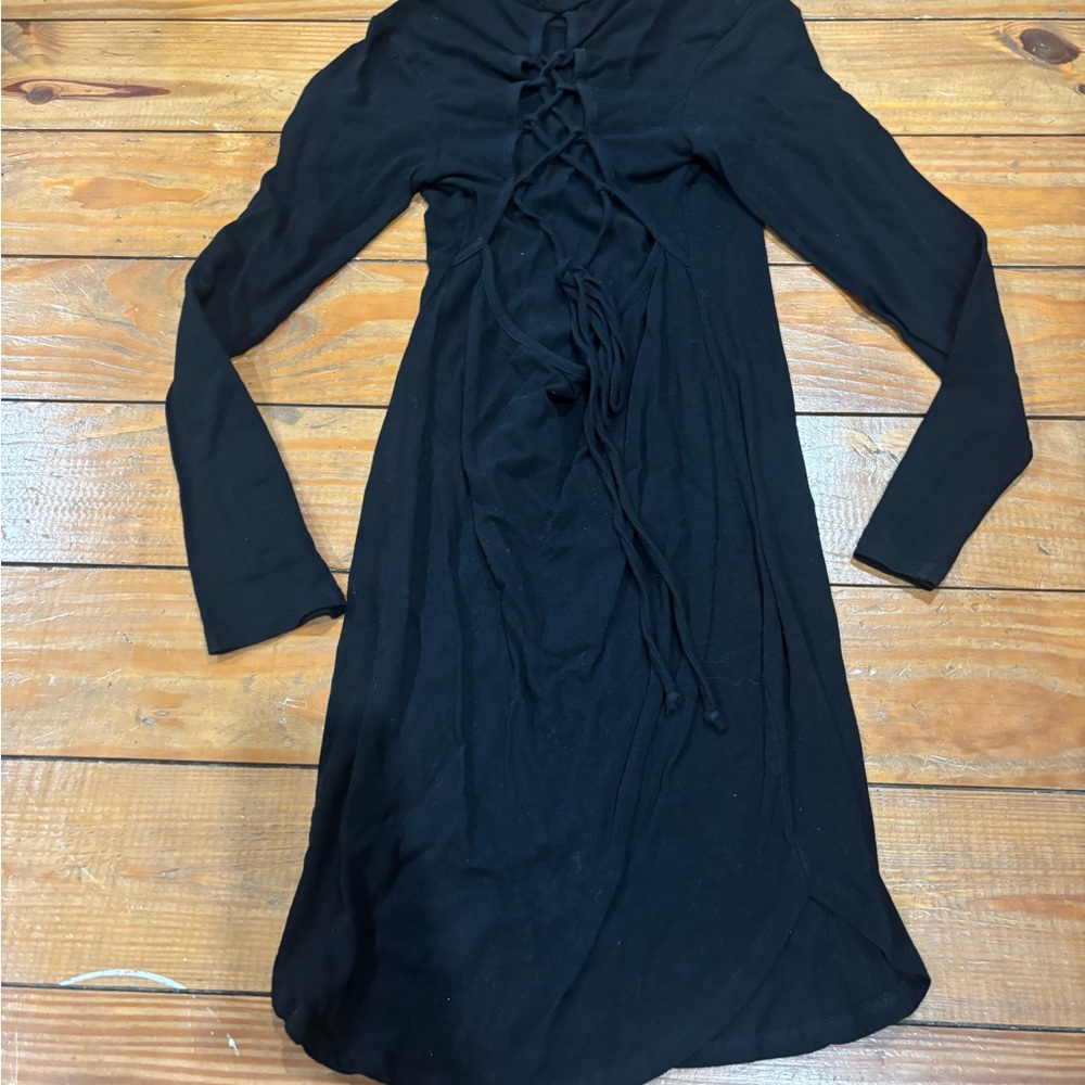 (832) +BLACK DRESS - Picture 4 of 5